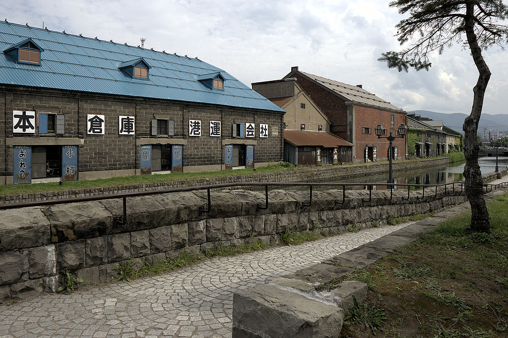 Otaru Canal Promenade | Image Credit - Markus Leupold-Löwenthal, CC BY-SA 3.0 via Wikipedia Commons