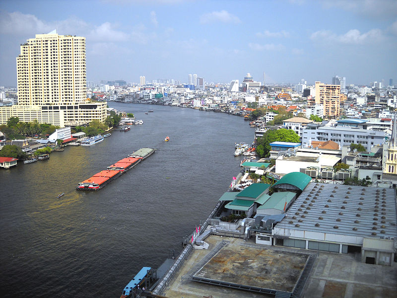 Navigating the Chao Phraya River