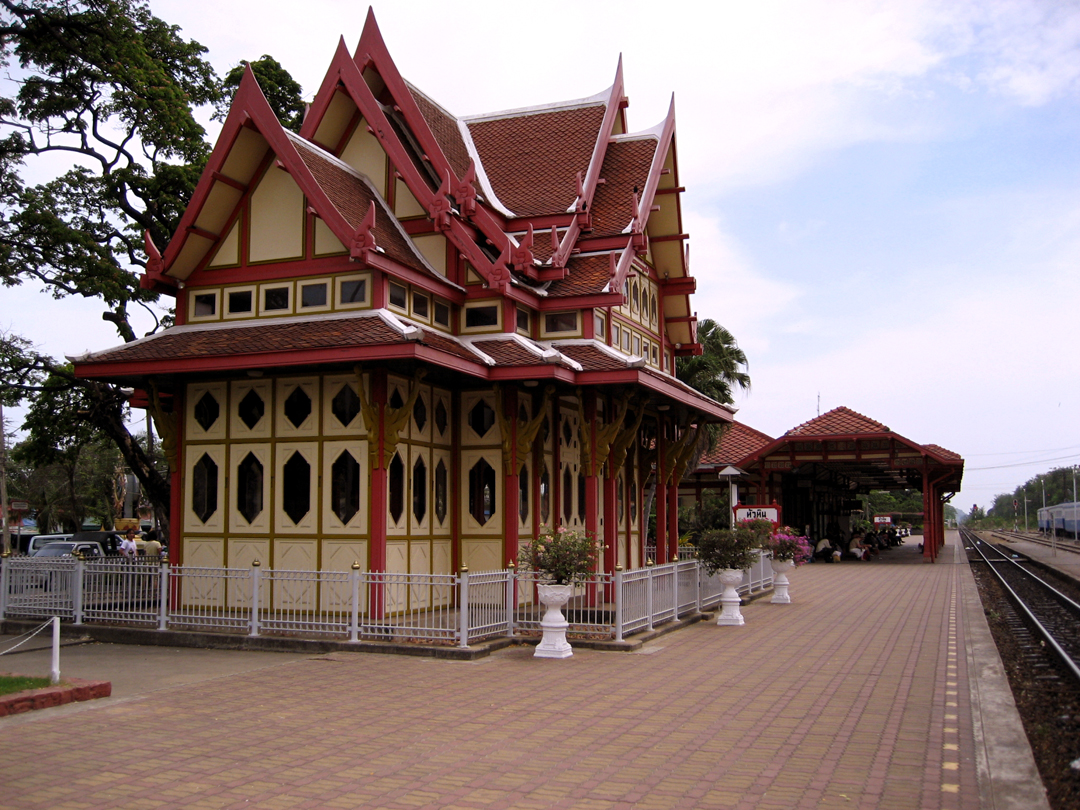 A Visit to the Hua Hin Train Station