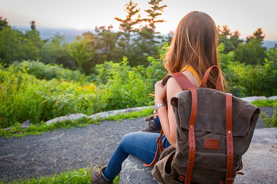 Hiking the Dragon Crest Mountain Trail