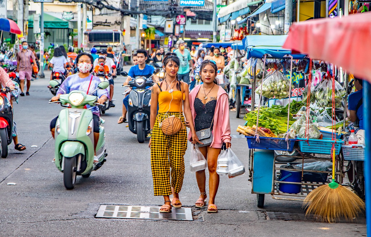 Thai Phrases to Learn Before Your Visit
