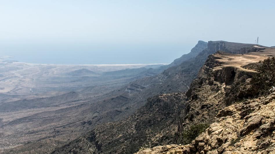 Exploring Jebel Samhan in Oman – Discovering A Breathtaking Viewpoint