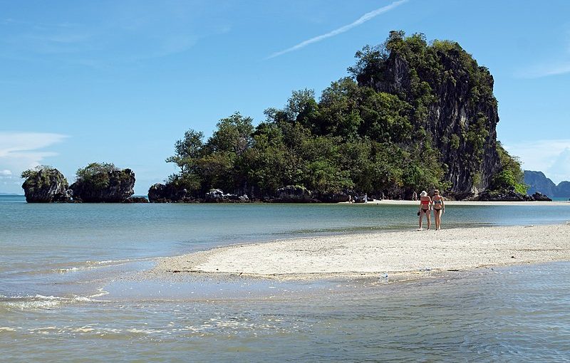 Ao Nang Beach Travel Guide with Kids – Fun-filled sun and sand adventures!