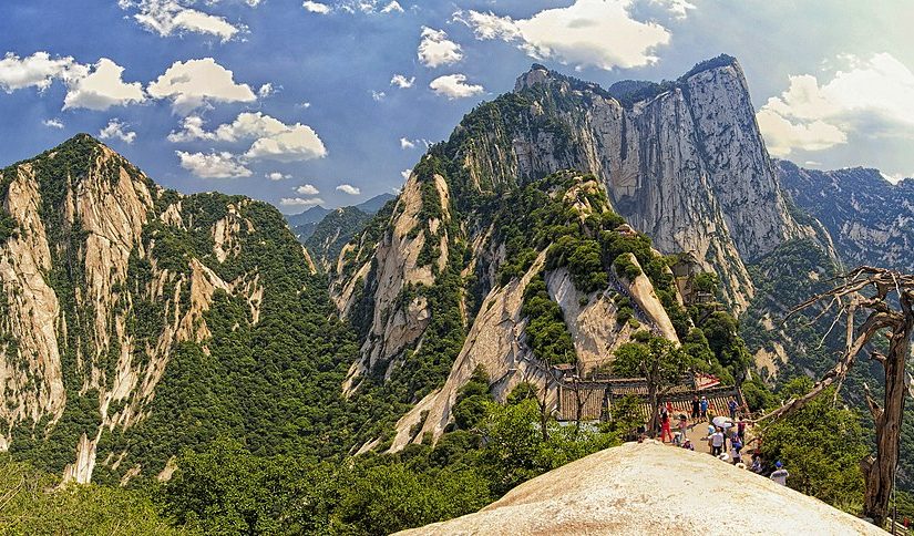 An Unforgettable Visit to Mount Huashan