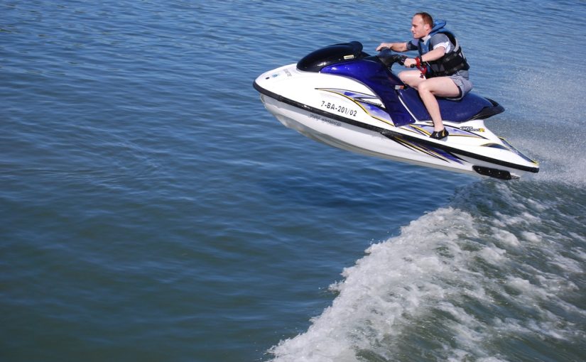 Your Guide to Jet Skiing in Dubai – Zipping About!