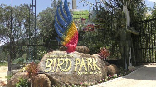 Hanthana International Bird Park & Recreation Centre – A Must-Visit for All Bird Lovers!