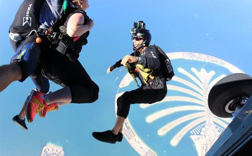 Skydiving in Dubai – Soaring through the Emirati Skies