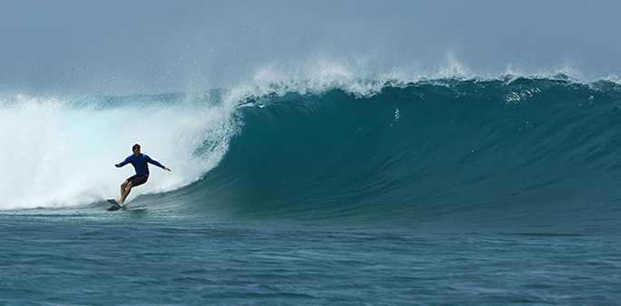 Discover the Joys of Surfing in Maldives – Where Paradise Meets Perfect Surf Breaks