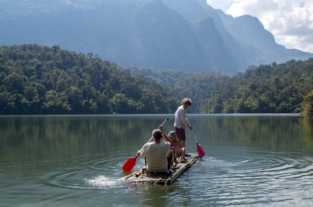 Nature’s Float: Unforgettable Bamboo Rafting Experiences in Khao Lak – An Essential Guide for Nature Lovers 