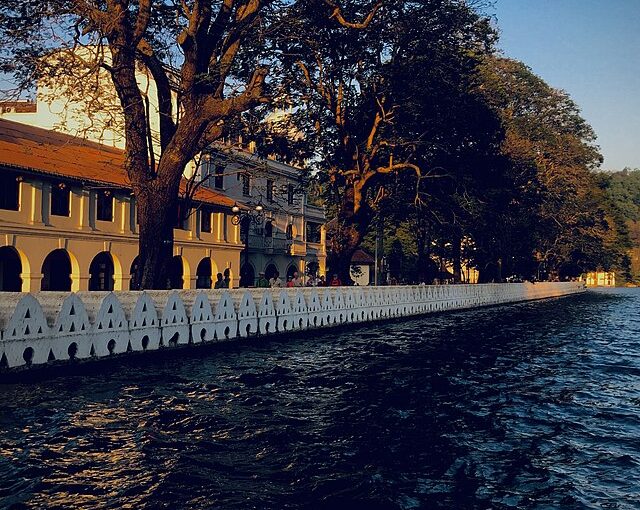 Nature’s Embrace: The Best Hiking Trails and Scenic Spots Around Kandy