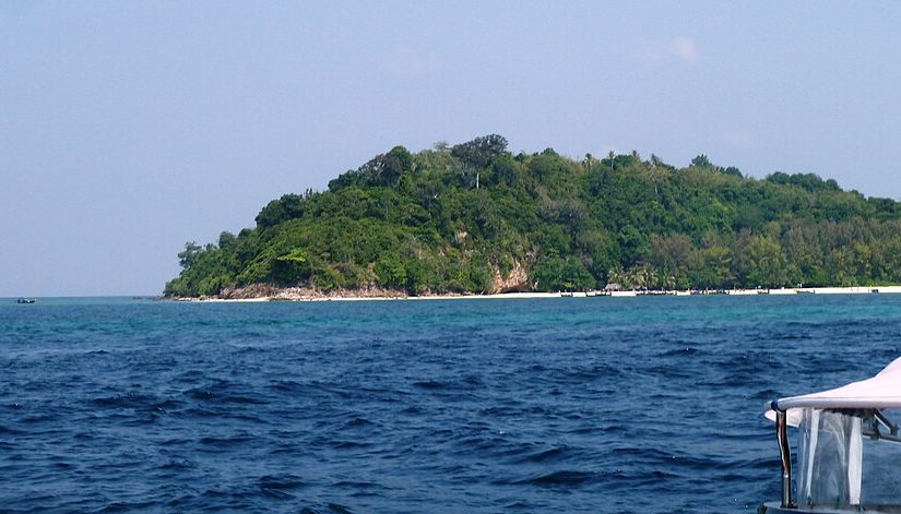 Snorkelling in Thailand’s Phi Phi Islands – Discover the Best Spots Beneath the Waves