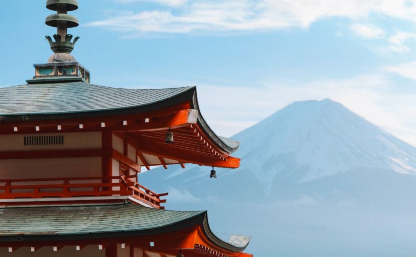 From Snow-Covered Peaks to Cosy Streets: The Best of Niseko Travel
