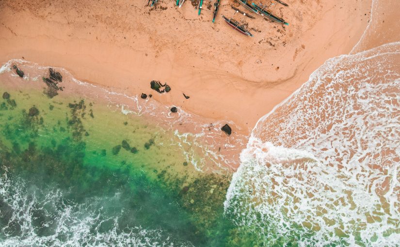 A Complete Guide to Experiencing Hikkaduwa’s Coral Reefs, Beach Cafés, Surf Culture, and Coastal Nightlife